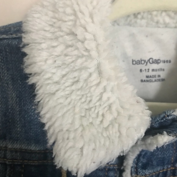 Gap Jean Jacket - Picture 2 of 4